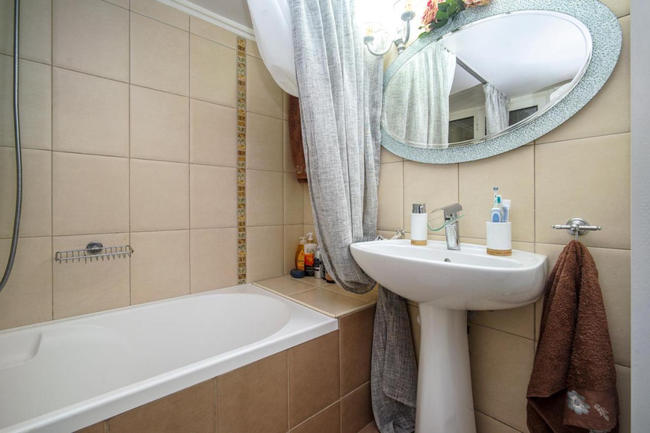 Luxury Apartments Zeas Pire Dış mekan fotoğraf