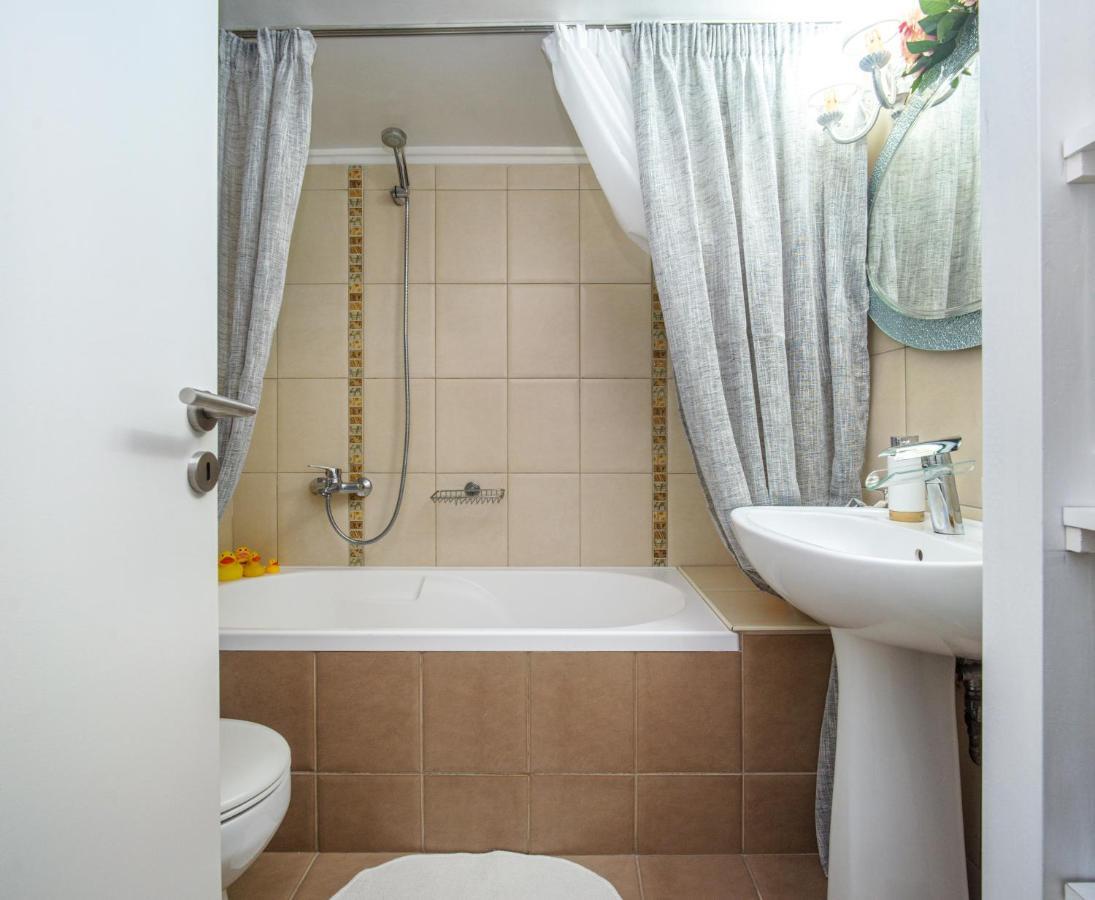 Luxury Apartments Zeas Pire Dış mekan fotoğraf