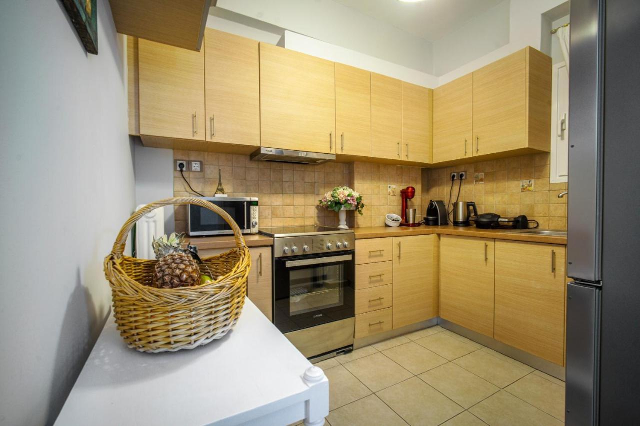 Luxury Apartments Zeas Pire Dış mekan fotoğraf